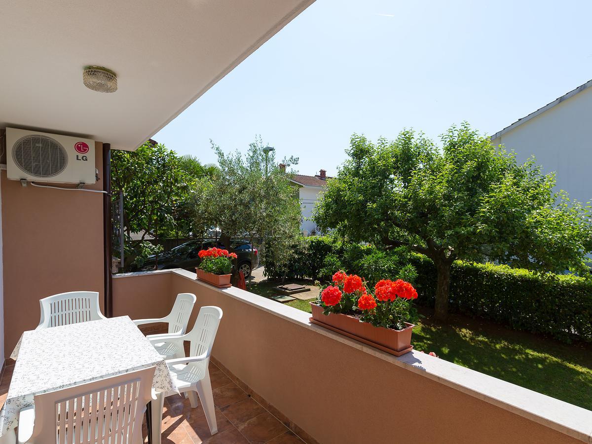 Apartment Nerina Porec Exterior photo