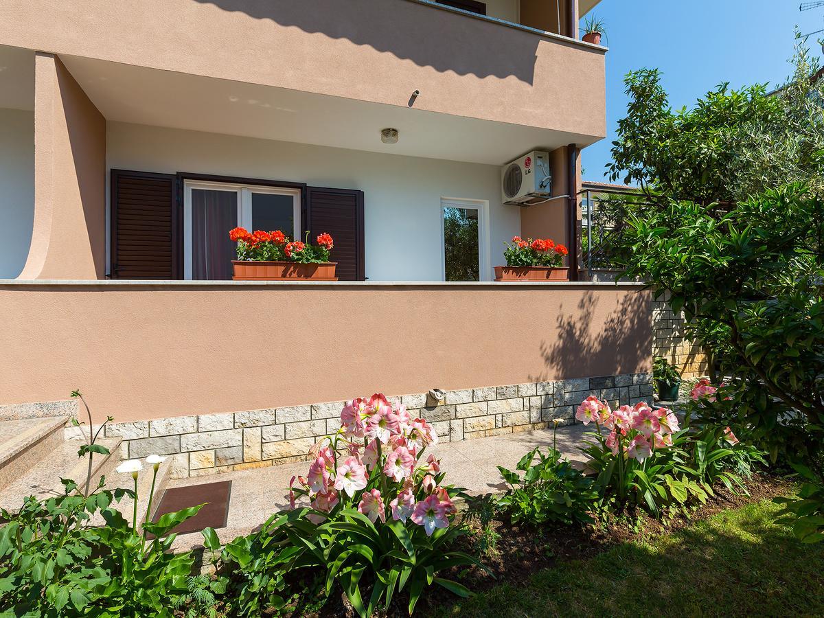 Apartment Nerina Porec Exterior photo